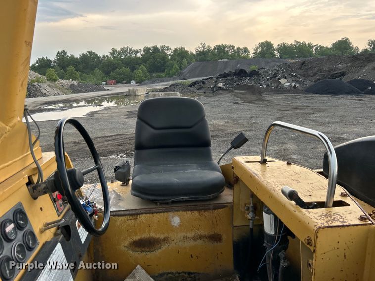 image for item DO6492 Hypac  C530AH pneumatic roller