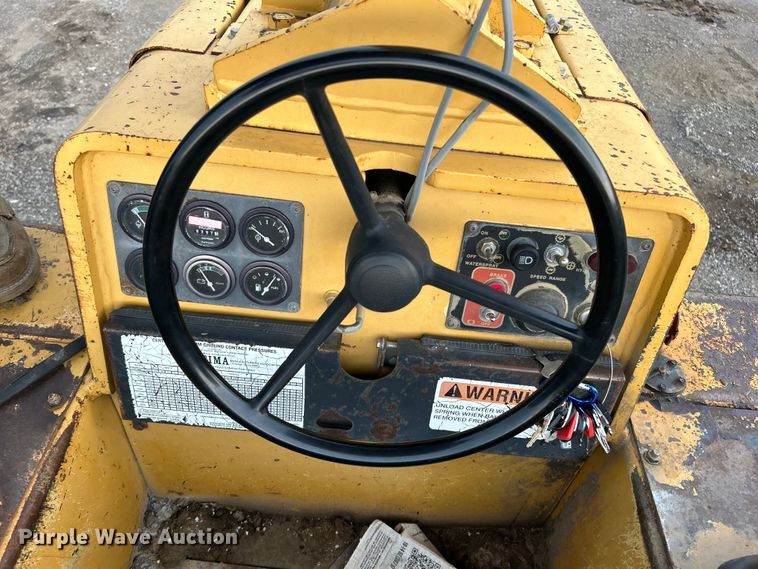 image for item DO6492 Hypac  C530AH pneumatic roller