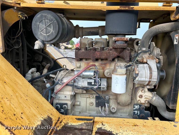 image for item DO6492 Hypac  C530AH pneumatic roller