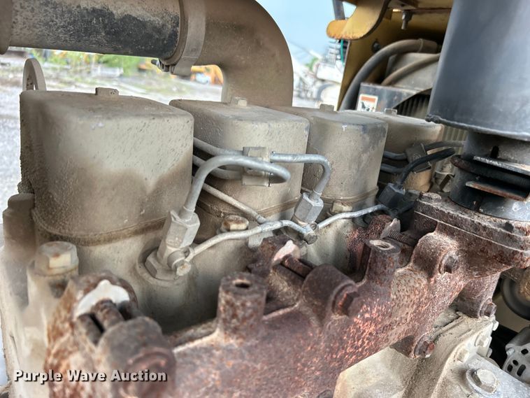 image for item DO6492 Hypac  C530AH pneumatic roller