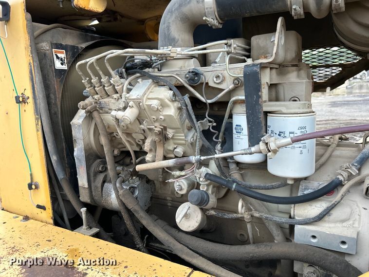 image for item DO6492 Hypac  C530AH pneumatic roller