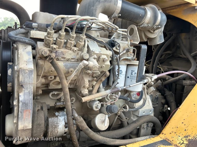 image for item DO6492 Hypac  C530AH pneumatic roller