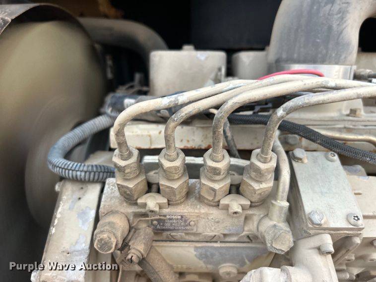 image for item DO6492 Hypac  C530AH pneumatic roller