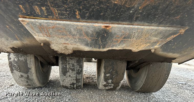 image for item DO6492 Hypac  C530AH pneumatic roller