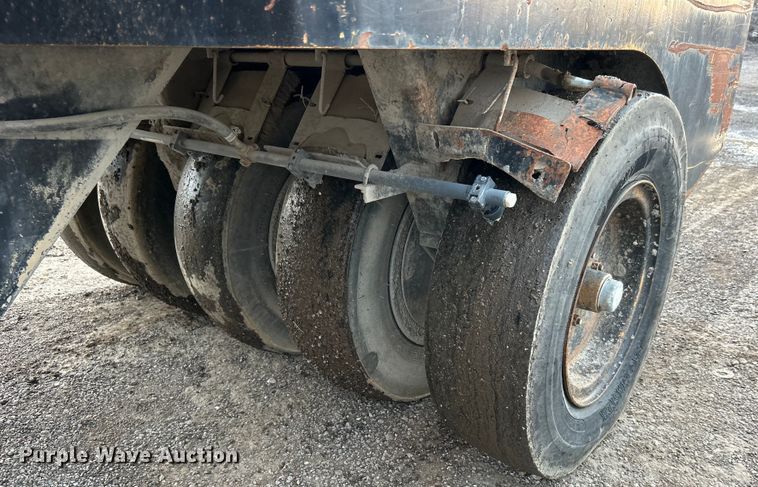 image for item DO6492 Hypac  C530AH pneumatic roller