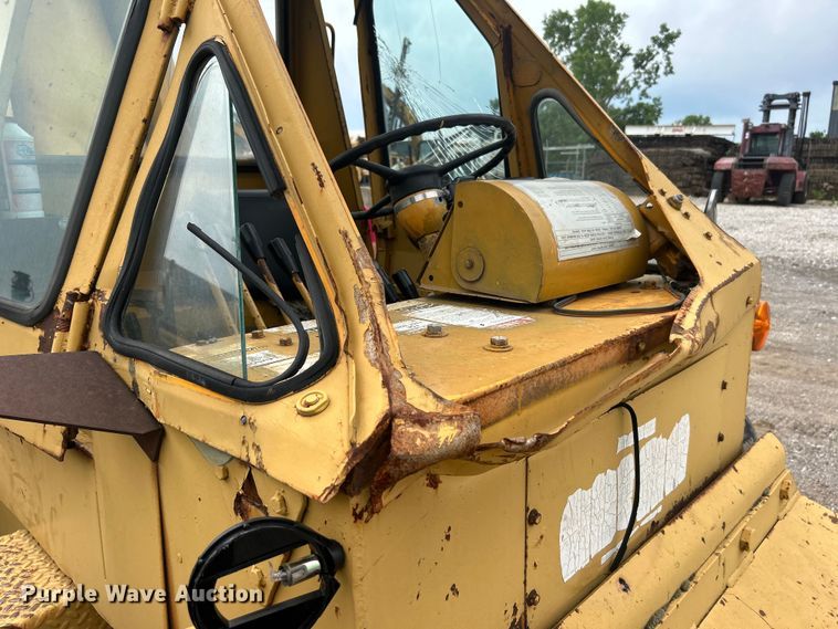 image for item DO6498 Dresser 150A crane