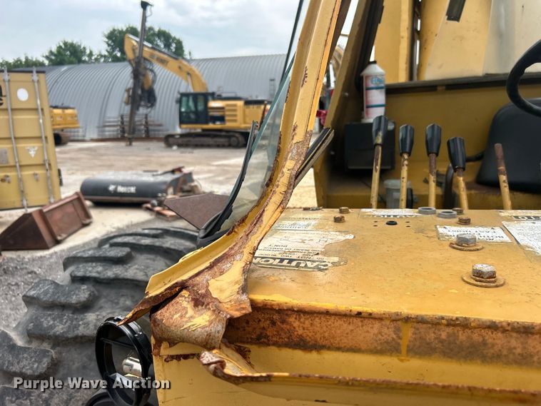 image for item DO6498 Dresser 150A crane