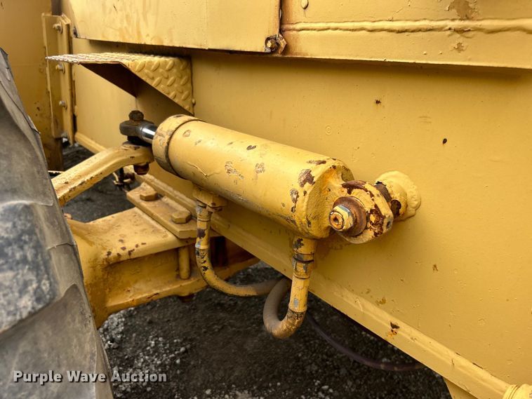 image for item DO6498 Dresser 150A crane