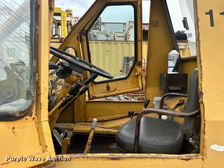 image for item DO6498 Dresser 150A crane