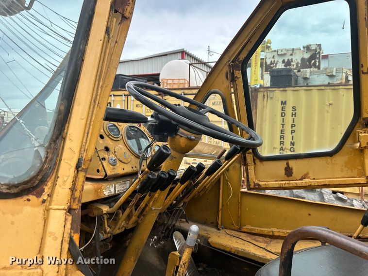 image for item DO6498 Dresser 150A crane