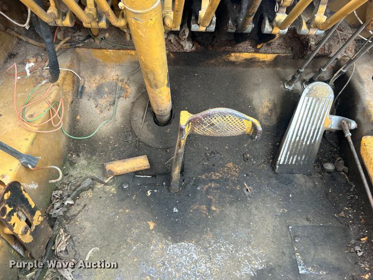 image for item DO6498 Dresser 150A crane