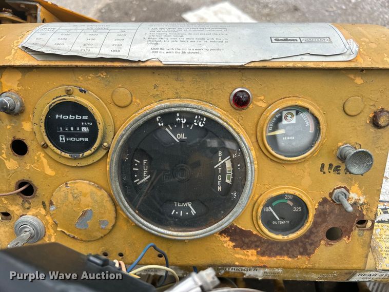 image for item DO6498 Dresser 150A crane