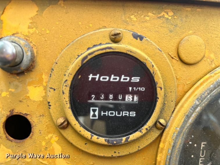 image for item DO6498 Dresser 150A crane