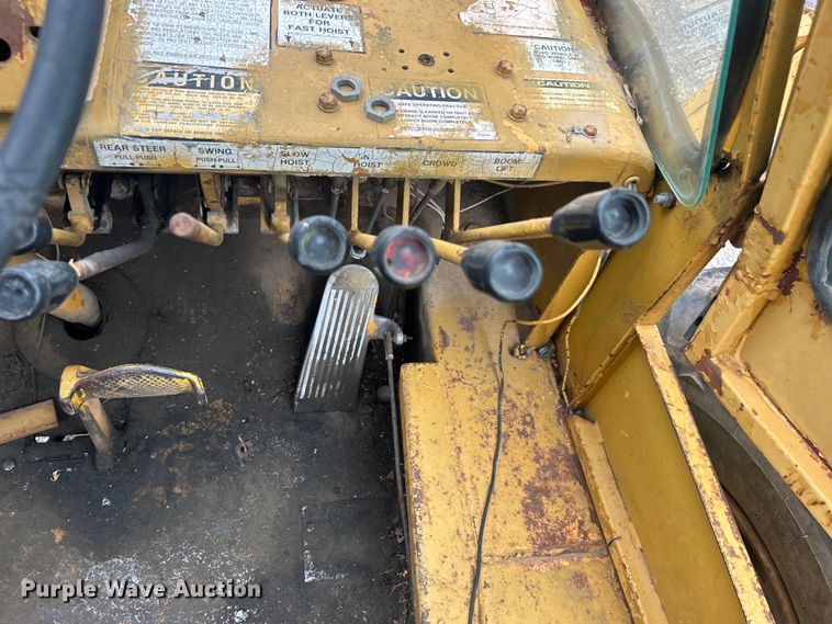 image for item DO6498 Dresser 150A crane