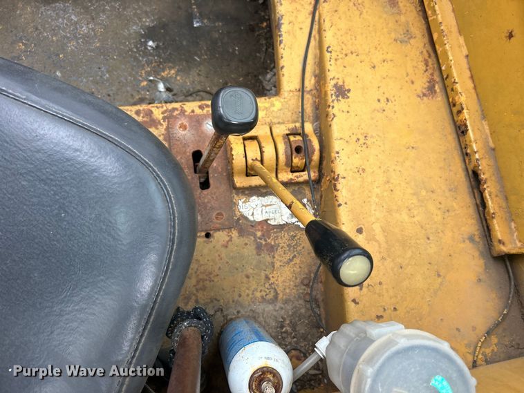 image for item DO6498 Dresser 150A crane