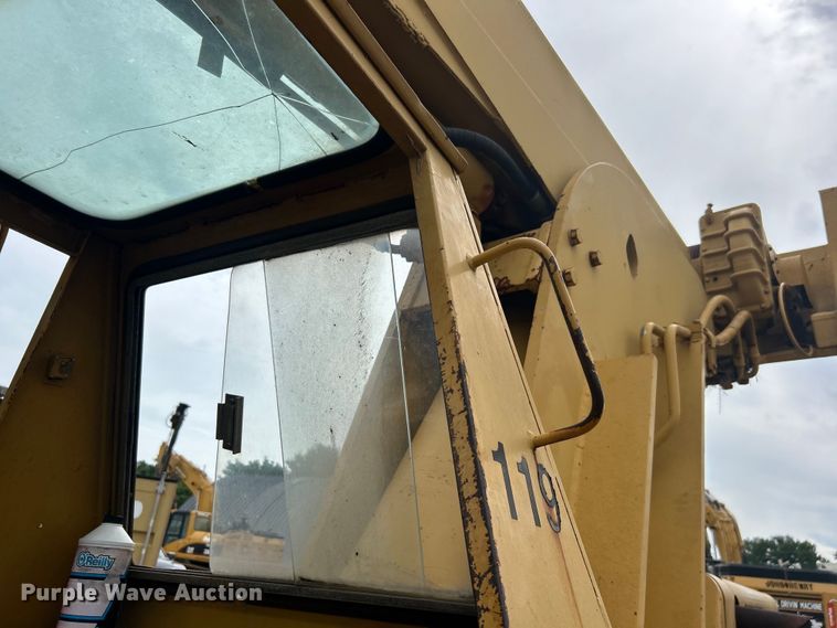 image for item DO6498 Dresser 150A crane