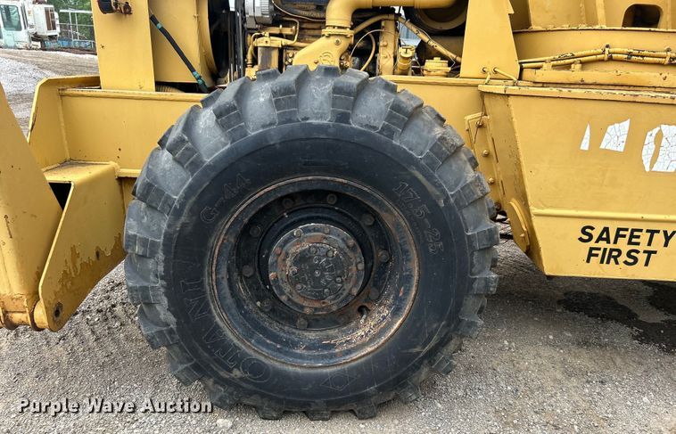 image for item DO6498 Dresser 150A crane