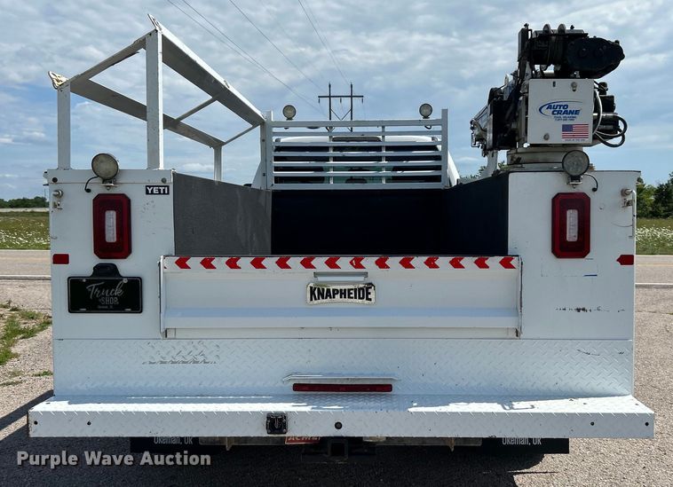 image for item DO6505 2019 Ford F350 Super Duty XL SuperCab utility bed pickup truck