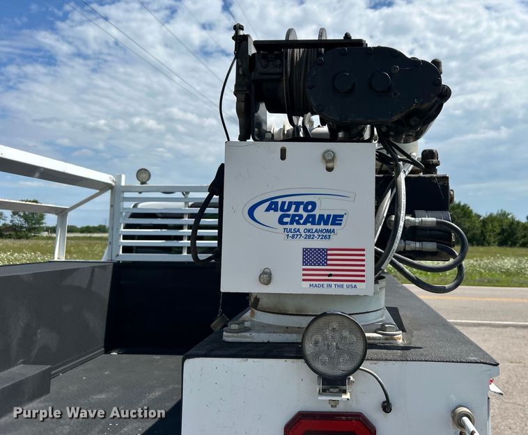 image for item DO6505 2019 Ford F350 Super Duty XL SuperCab utility bed pickup truck