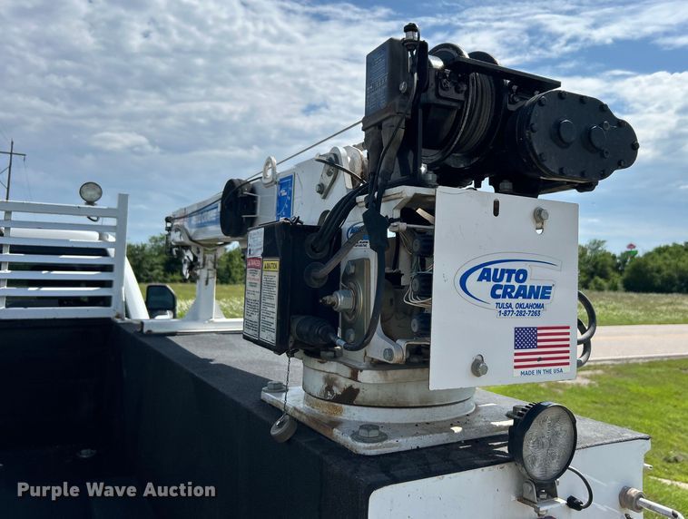 image for item DO6505 2019 Ford F350 Super Duty XL SuperCab utility bed pickup truck