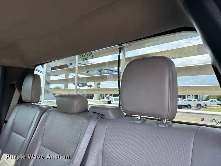 image for item DO6505 2019 Ford F350 Super Duty XL SuperCab utility bed pickup truck