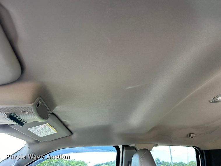 image for item DO6505 2019 Ford F350 Super Duty XL SuperCab utility bed pickup truck