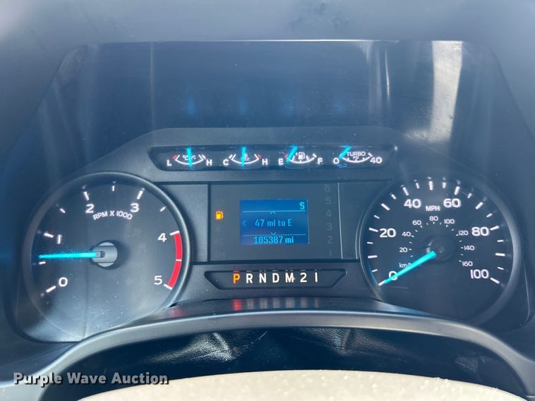 image for item DO6505 2019 Ford F350 Super Duty XL SuperCab utility bed pickup truck