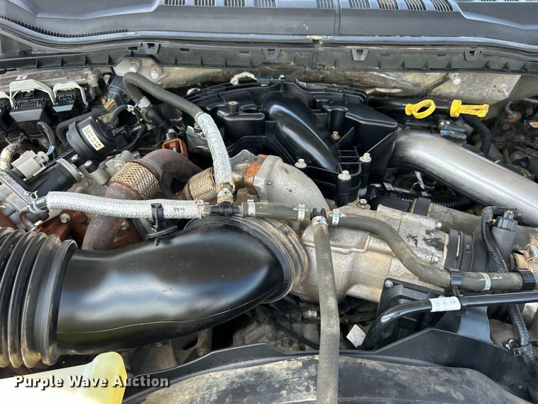 image for item DO6505 2019 Ford F350 Super Duty XL SuperCab utility bed pickup truck