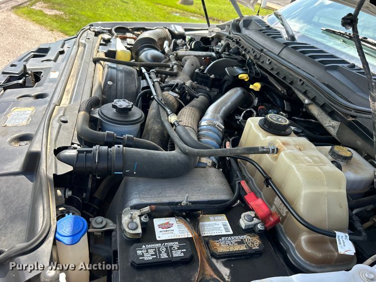 image for item DO6505 2019 Ford F350 Super Duty XL SuperCab utility bed pickup truck