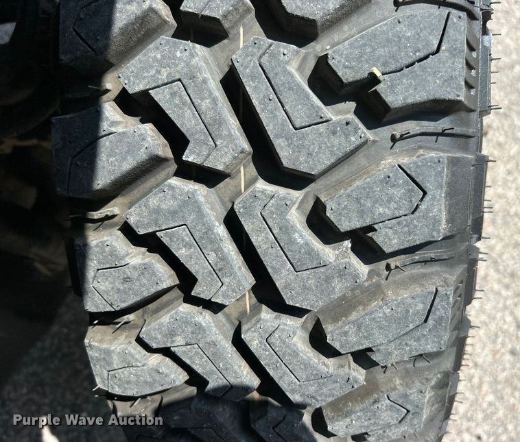 image for item DO6505 2019 Ford F350 Super Duty XL SuperCab utility bed pickup truck