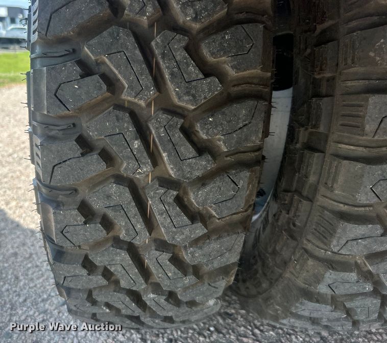 image for item DO6505 2019 Ford F350 Super Duty XL SuperCab utility bed pickup truck