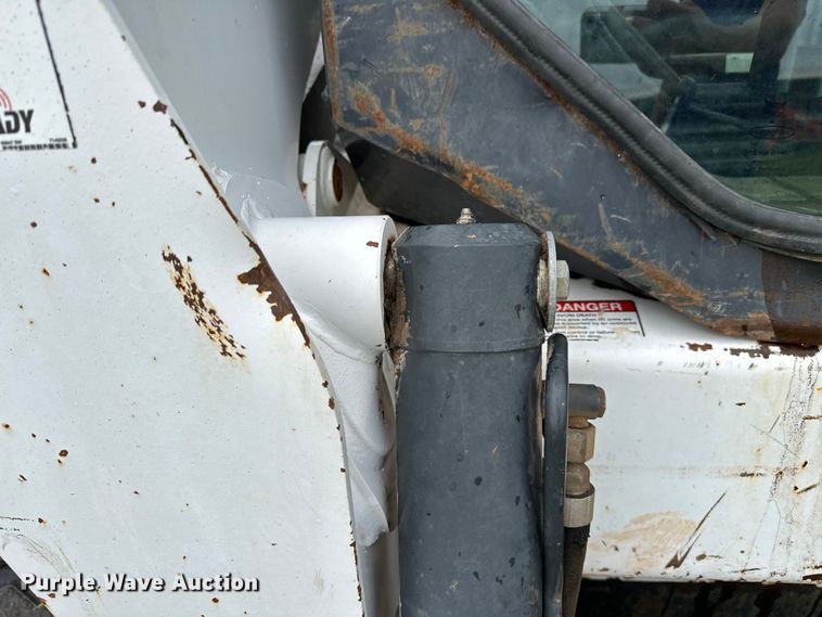 image for item DO6958 2016 Bobcat T870 tracked skid steer loader