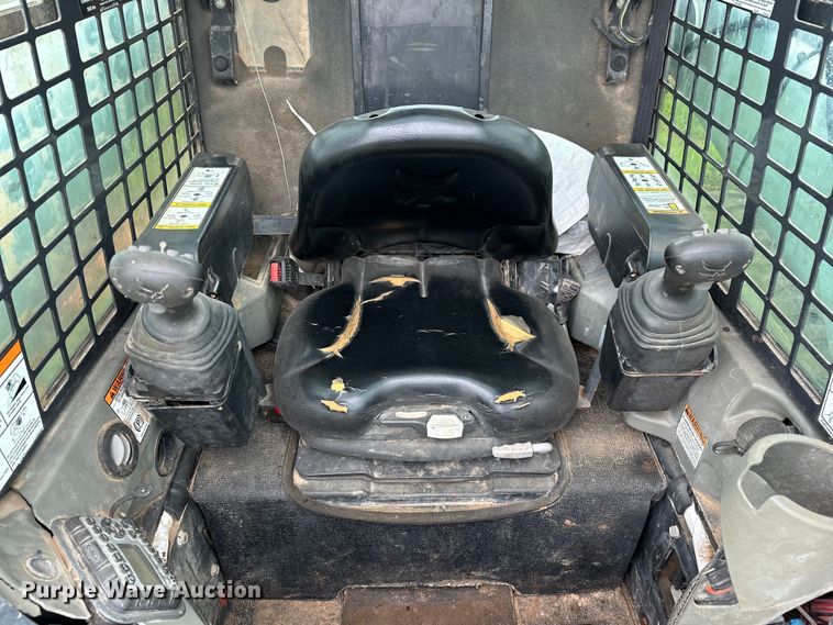 image for item DO6958 2016 Bobcat T870 tracked skid steer loader