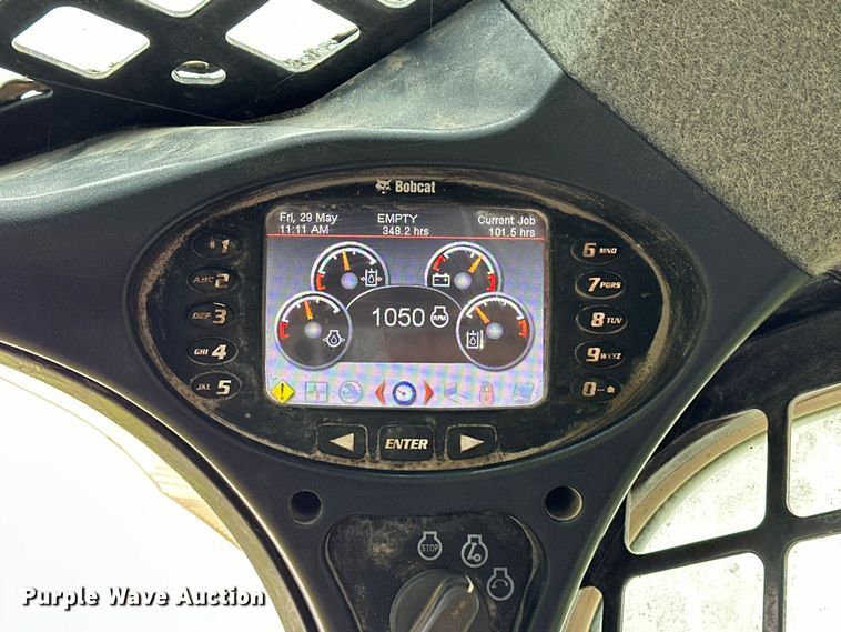 image for item DO6958 2016 Bobcat T870 tracked skid steer loader