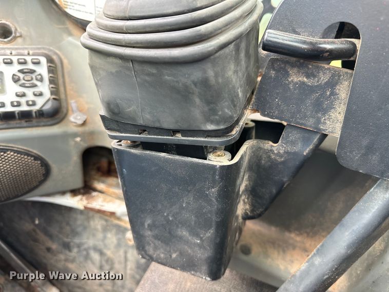 image for item DO6958 2016 Bobcat T870 tracked skid steer loader