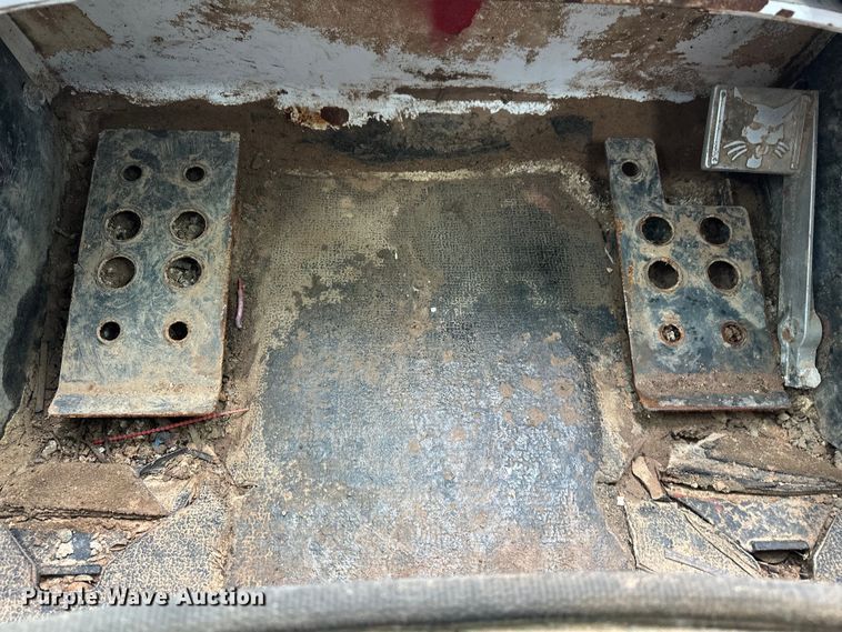 image for item DO6958 2016 Bobcat T870 tracked skid steer loader