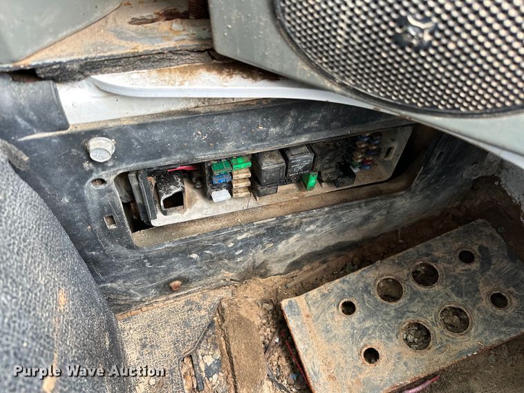 image for item DO6958 2016 Bobcat T870 tracked skid steer loader