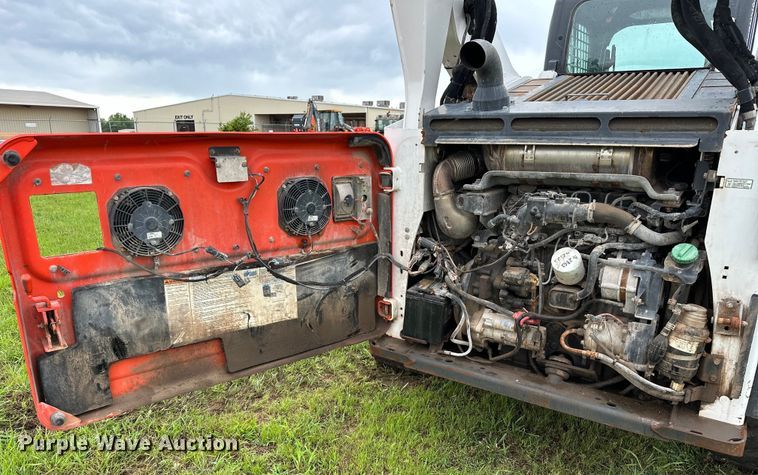 image for item DO6958 2016 Bobcat T870 tracked skid steer loader