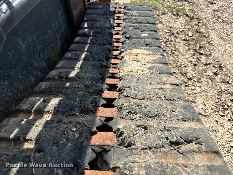 image for item DO6963 2014 Kubota  SVL90-2 tracked skid steer loader