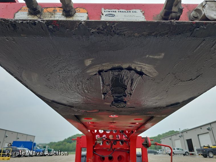 image for item DP0906 2015 Etnyre Blackhawk RTN65TD3-R4/5A-RA lowboy equipment trailer