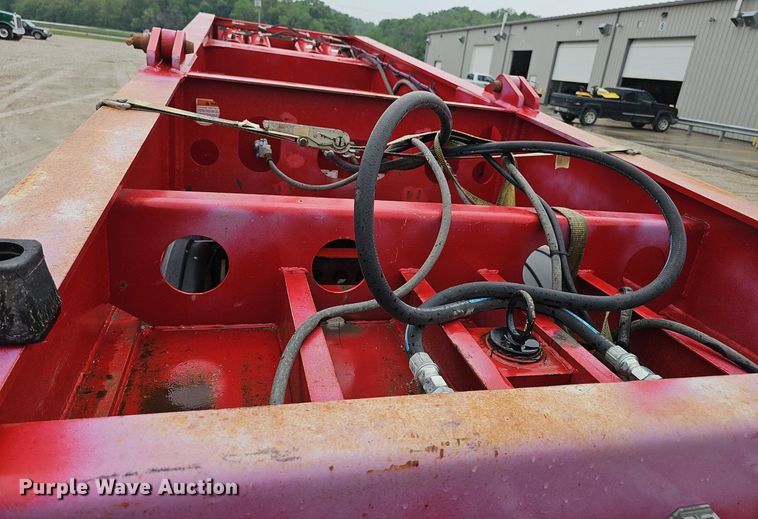 image for item DP0906 2015 Etnyre Blackhawk RTN65TD3-R4/5A-RA lowboy equipment trailer