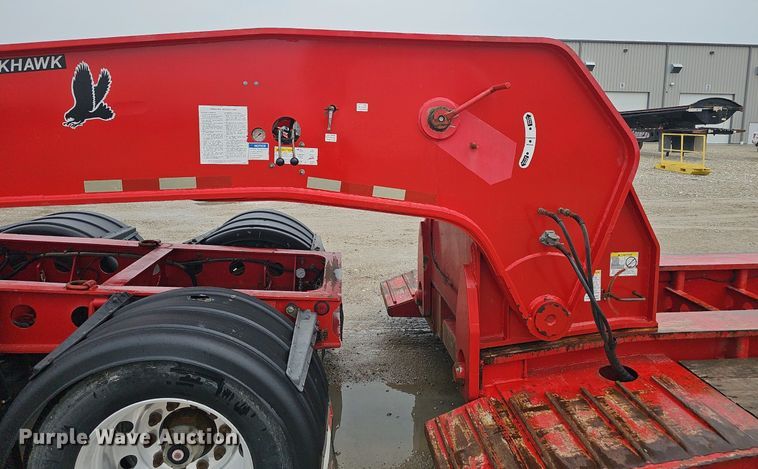 image for item DP0906 2015 Etnyre Blackhawk RTN65TD3-R4/5A-RA lowboy equipment trailer