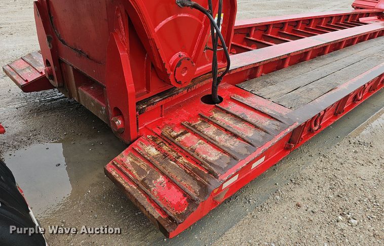 image for item DP0906 2015 Etnyre Blackhawk RTN65TD3-R4/5A-RA lowboy equipment trailer