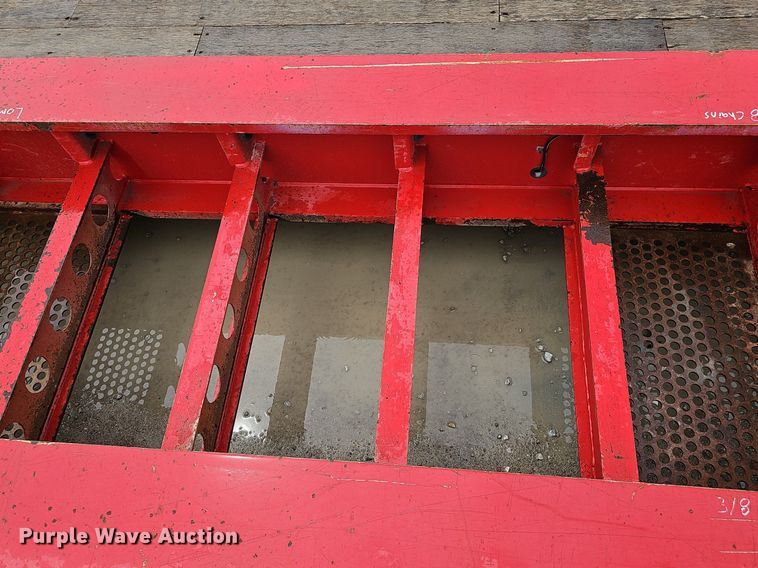 image for item DP0906 2015 Etnyre Blackhawk RTN65TD3-R4/5A-RA lowboy equipment trailer