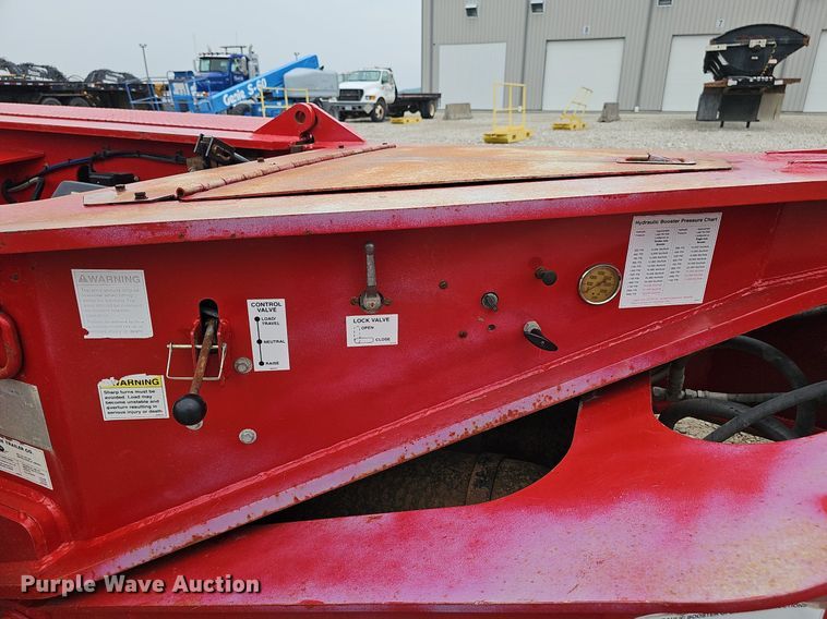 image for item DP0906 2015 Etnyre Blackhawk RTN65TD3-R4/5A-RA lowboy equipment trailer