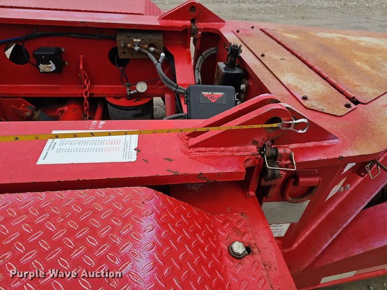 image for item DP0906 2015 Etnyre Blackhawk RTN65TD3-R4/5A-RA lowboy equipment trailer