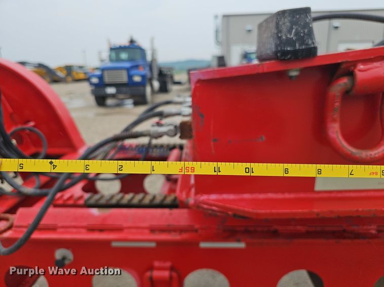 image for item DP0906 2015 Etnyre Blackhawk RTN65TD3-R4/5A-RA lowboy equipment trailer