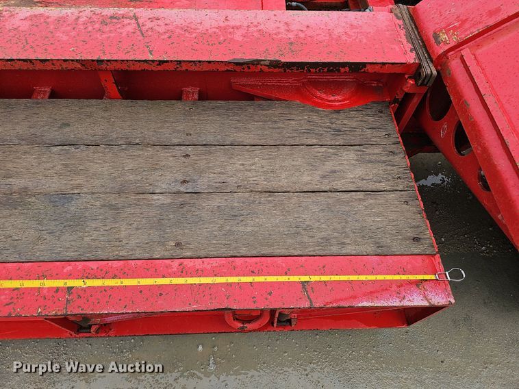 image for item DP0906 2015 Etnyre Blackhawk RTN65TD3-R4/5A-RA lowboy equipment trailer