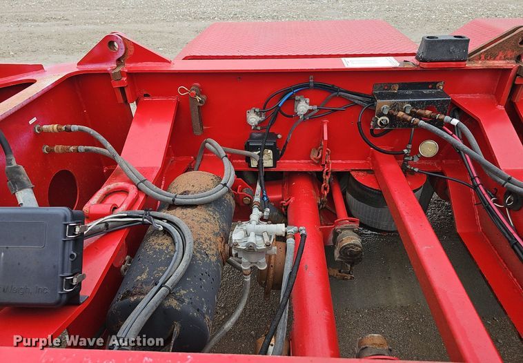 image for item DP0906 2015 Etnyre Blackhawk RTN65TD3-R4/5A-RA lowboy equipment trailer