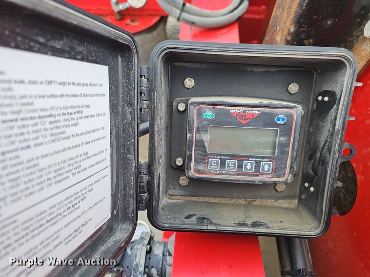 image for item DP0906 2015 Etnyre Blackhawk RTN65TD3-R4/5A-RA lowboy equipment trailer